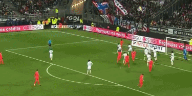 足球位置选择全指南（足球各位置选择一览）