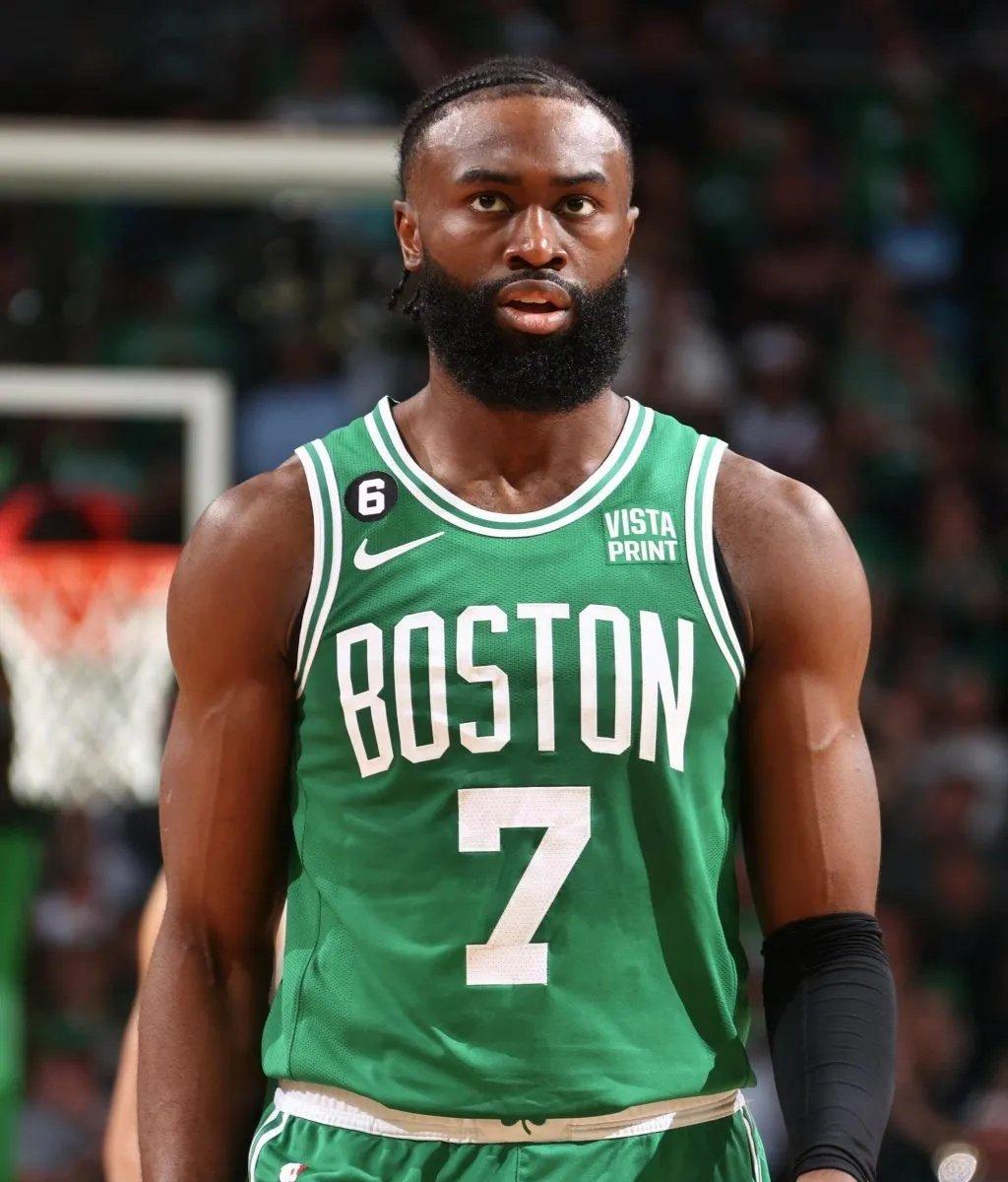 替补戴帽，赵松源：自己的表现还好，上场拼尽全力就可以了（替补上阵独中三元，赵松源：发挥还行，上场全力以赴就够了）