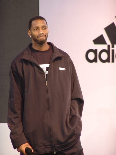 孔帕尼因为人手输球，阿尔特塔则因为人手变得眉清目秀（孔帕尼败于人手短缺，阿尔特塔靠人手齐整踢得更好看）