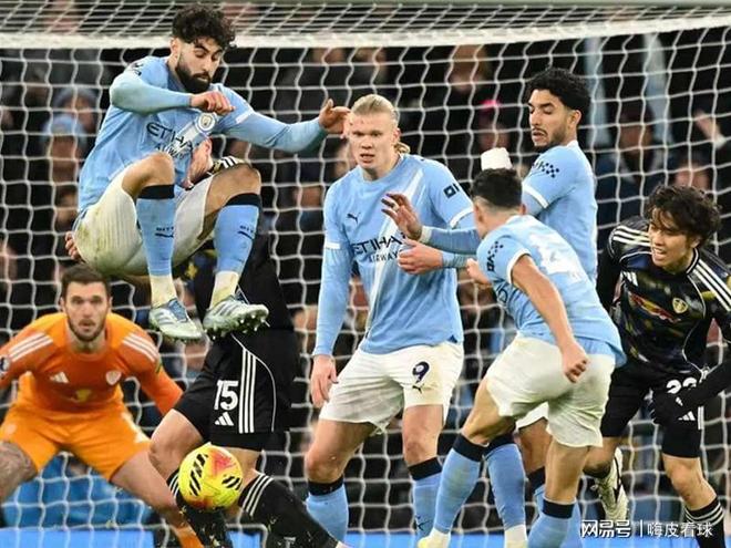 欧冠92年改制后戴帽数前10：梅西、C罗8次第1，姆巴佩5次第4（自1992年欧冠改制以来帽子戏法次数前十：梅西、C罗各8次并列第一，姆巴佩5次居第4）