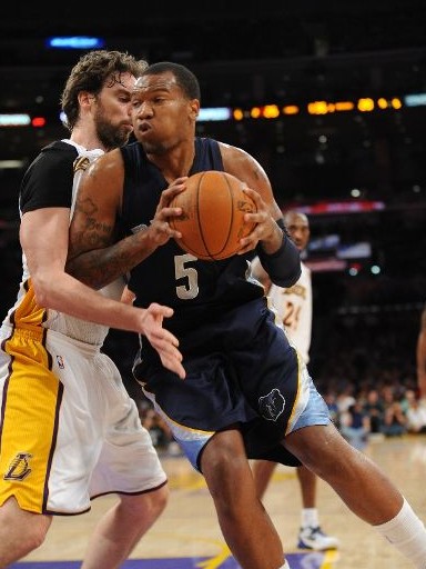 不透露出对 不透露出对